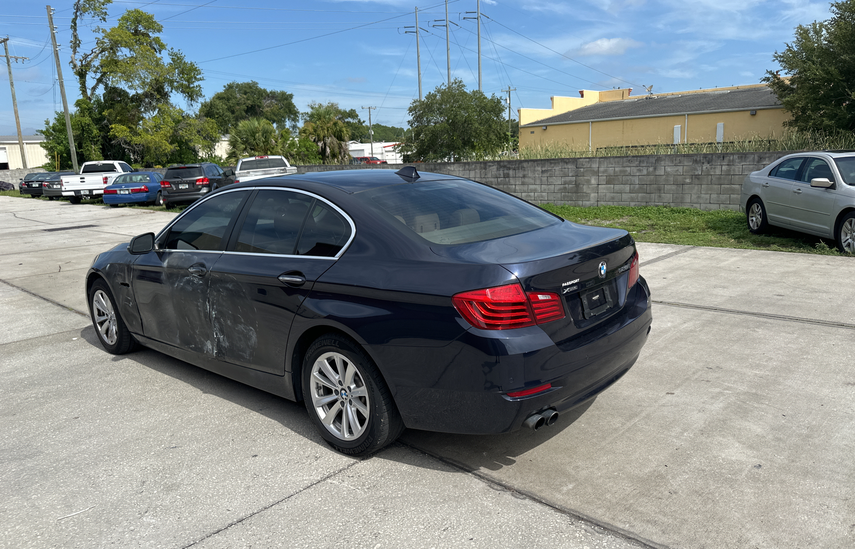 2014 BMW 528 Xi vin: WBA5A7C5XED615574