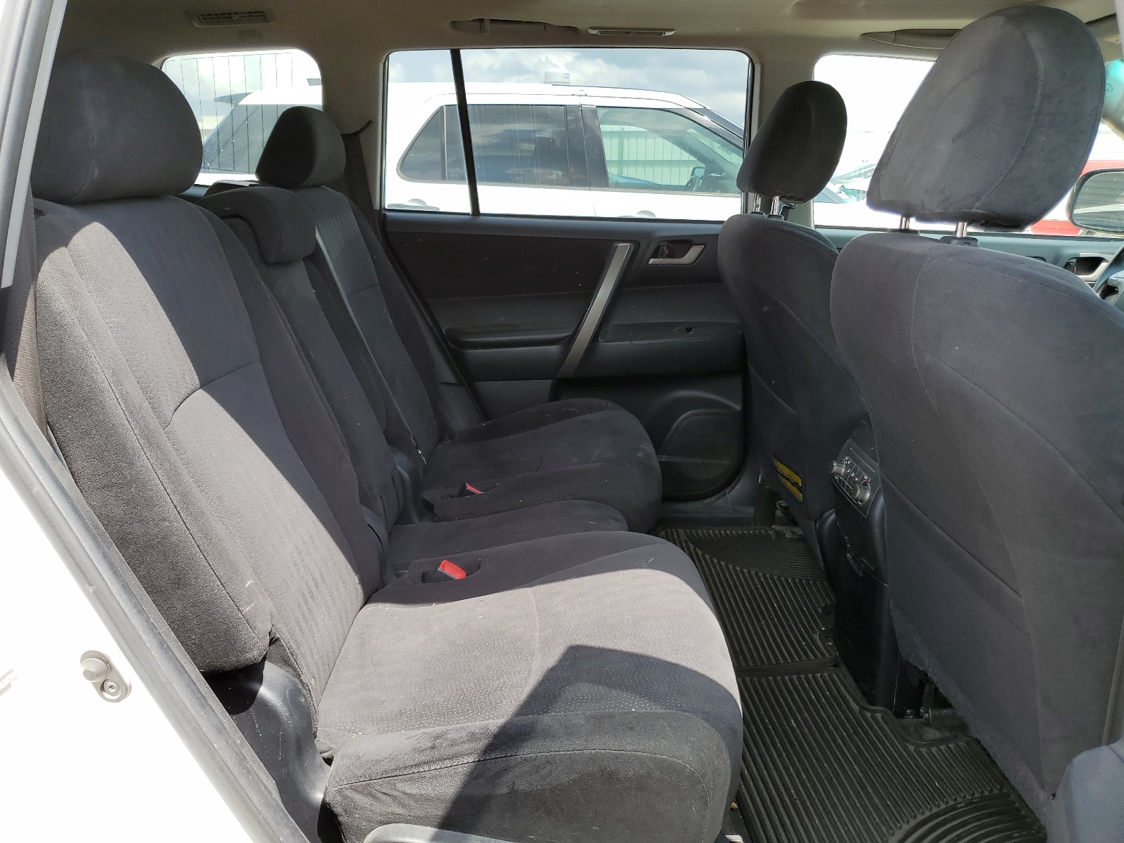 JTEES43A982073844 2008 Toyota Highlander Sport