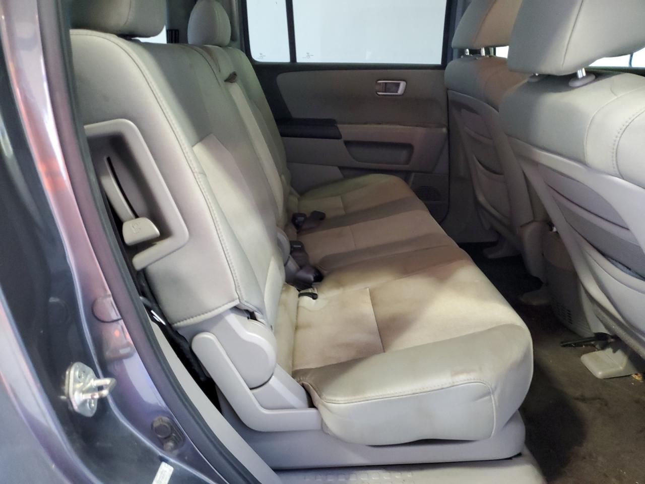 2011 Honda Pilot Lx VIN: 5FNYF4H21BB006876 Lot: 62039554