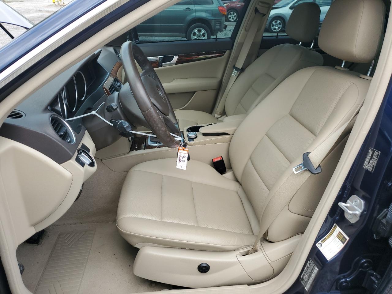 2012 Mercedes-Benz C 300 4Matic VIN: WDDGF8BBXCR207320 Lot: 64994674