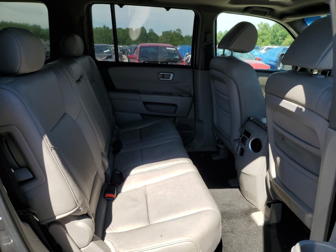 2010 Honda Pilot Touring VIN: 5FNYF4H88AB027887 Lot: 61683244