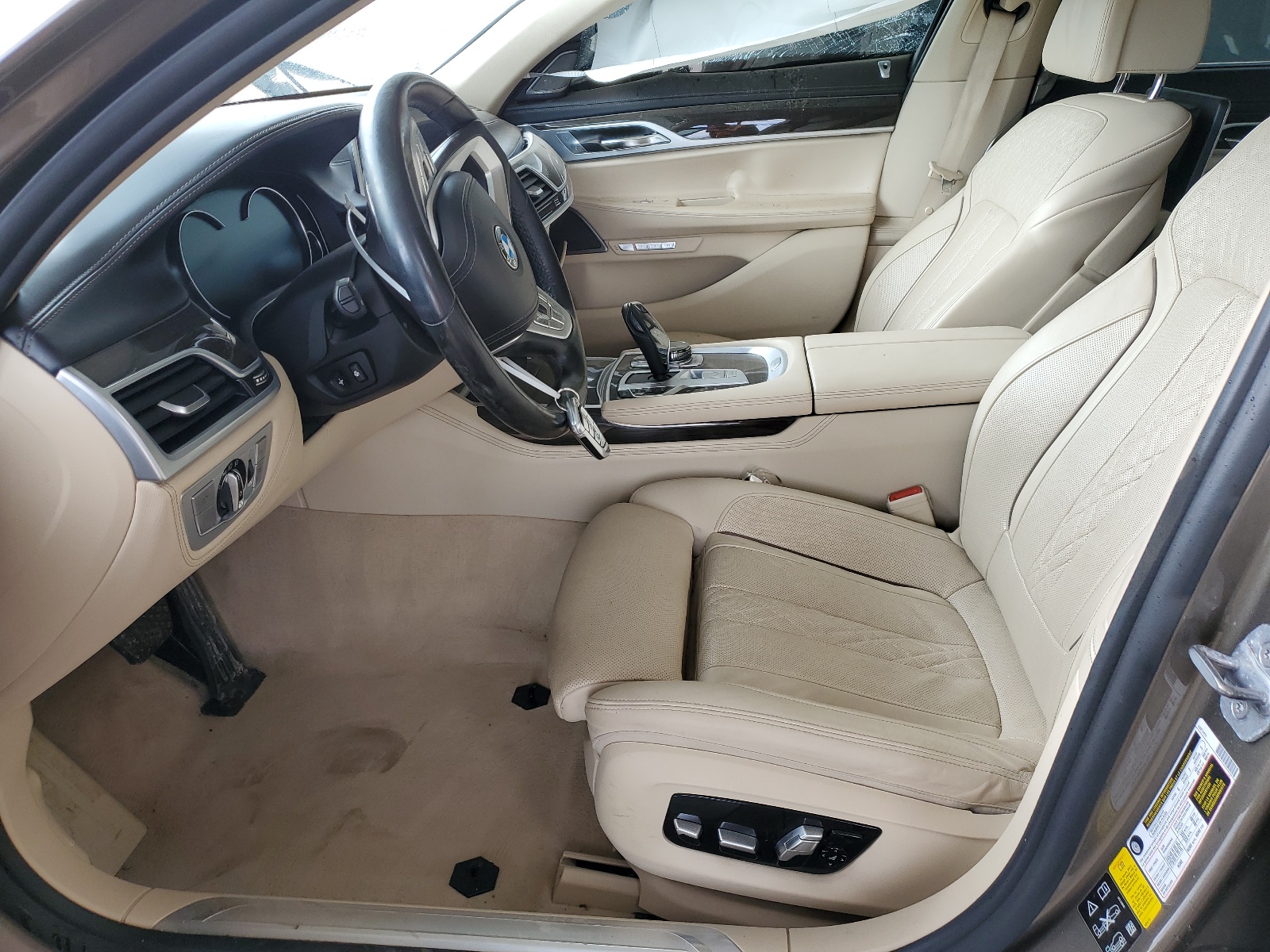 WBA7F2C53JG424052 2018 BMW 750 Xi