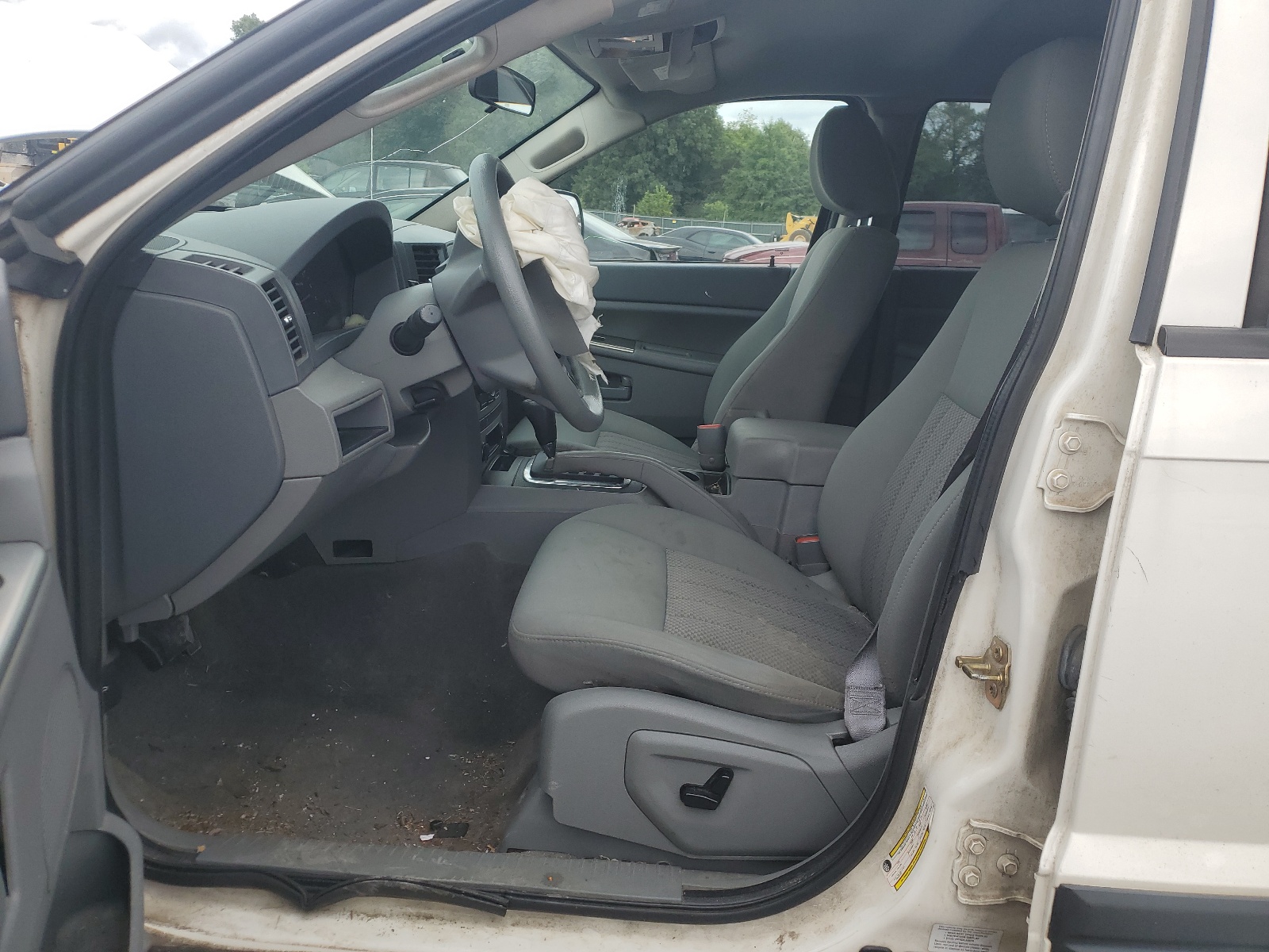 1J4GR48KX5C696934 2005 Jeep Grand Cherokee Laredo