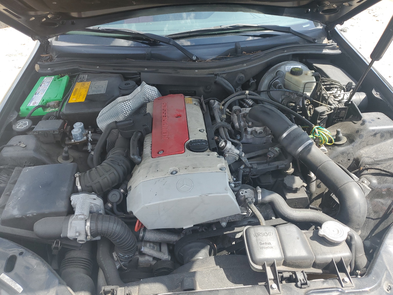 WDBKK47F9XF091375 1999 Mercedes-Benz Slk 230 Kompressor