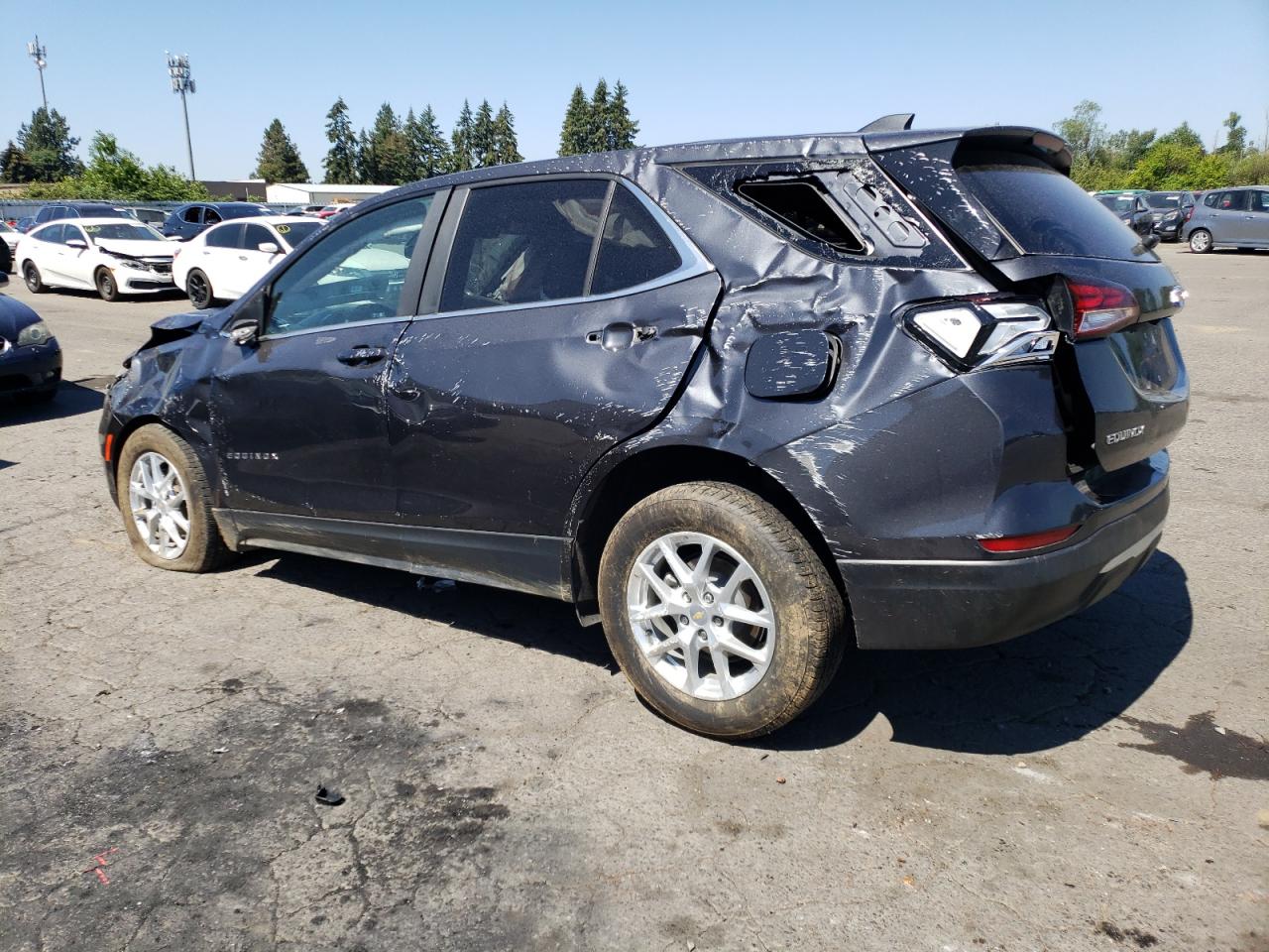 2GNAXUEV9N6142641 2022 CHEVROLET EQUINOX - Image 2