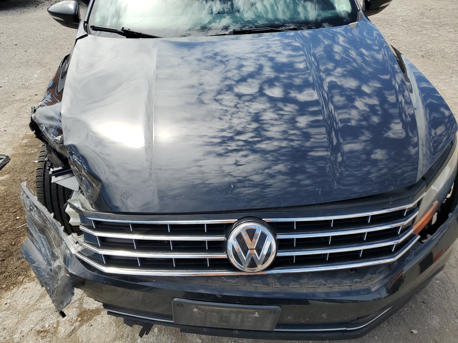 1VWAT7A36HC006826 2017 Volkswagen Passat S