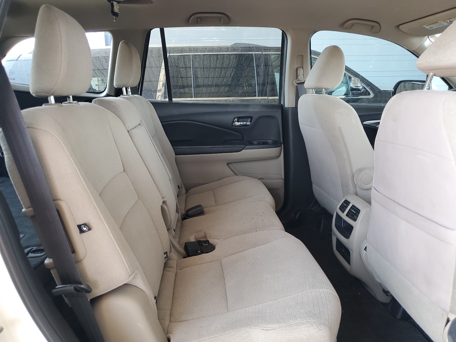 5FNYF6H15GB109289 2016 Honda Pilot Lx