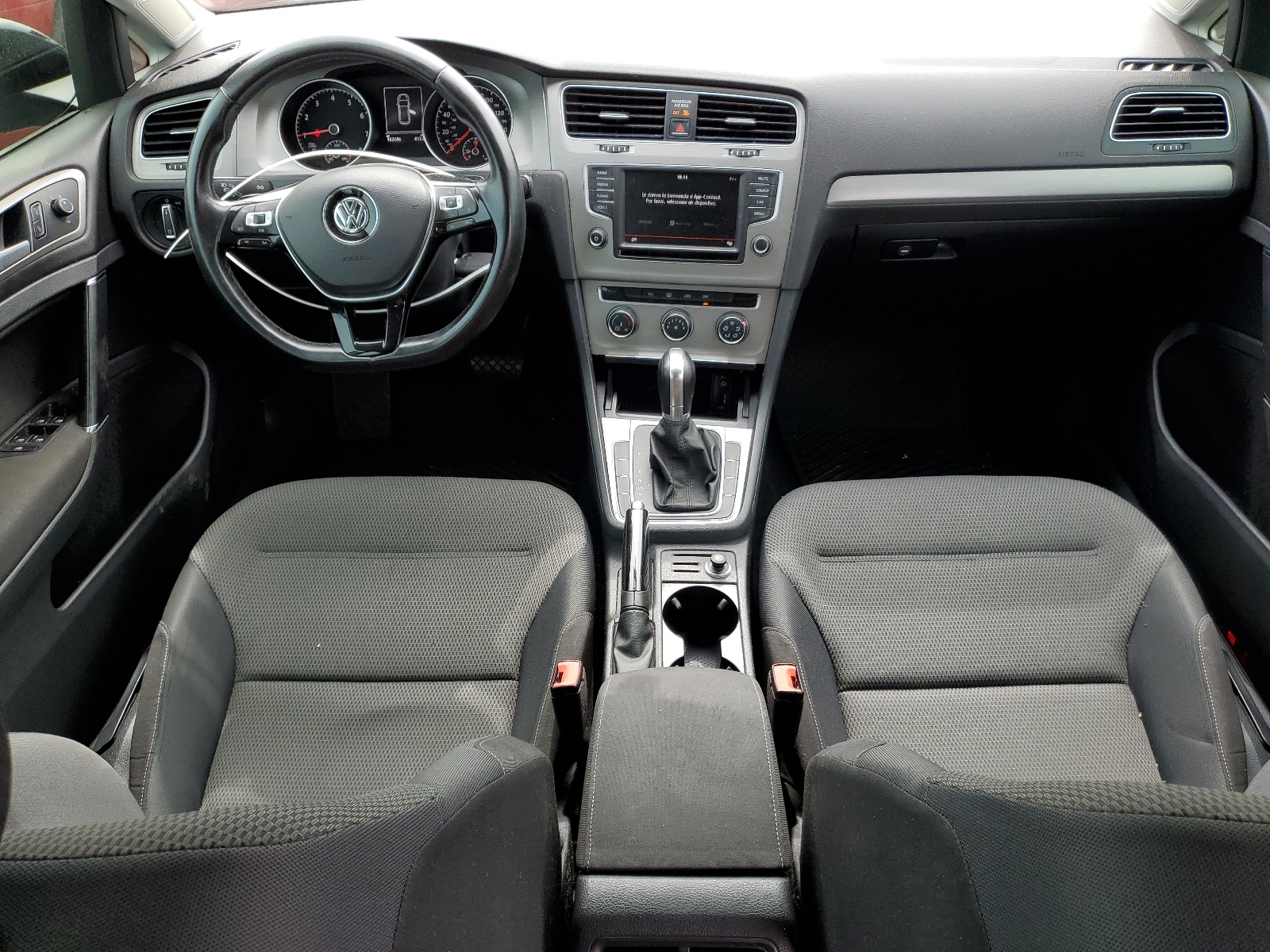 3VWC17AU4GM507735 2016 Volkswagen Golf Sportwagen S