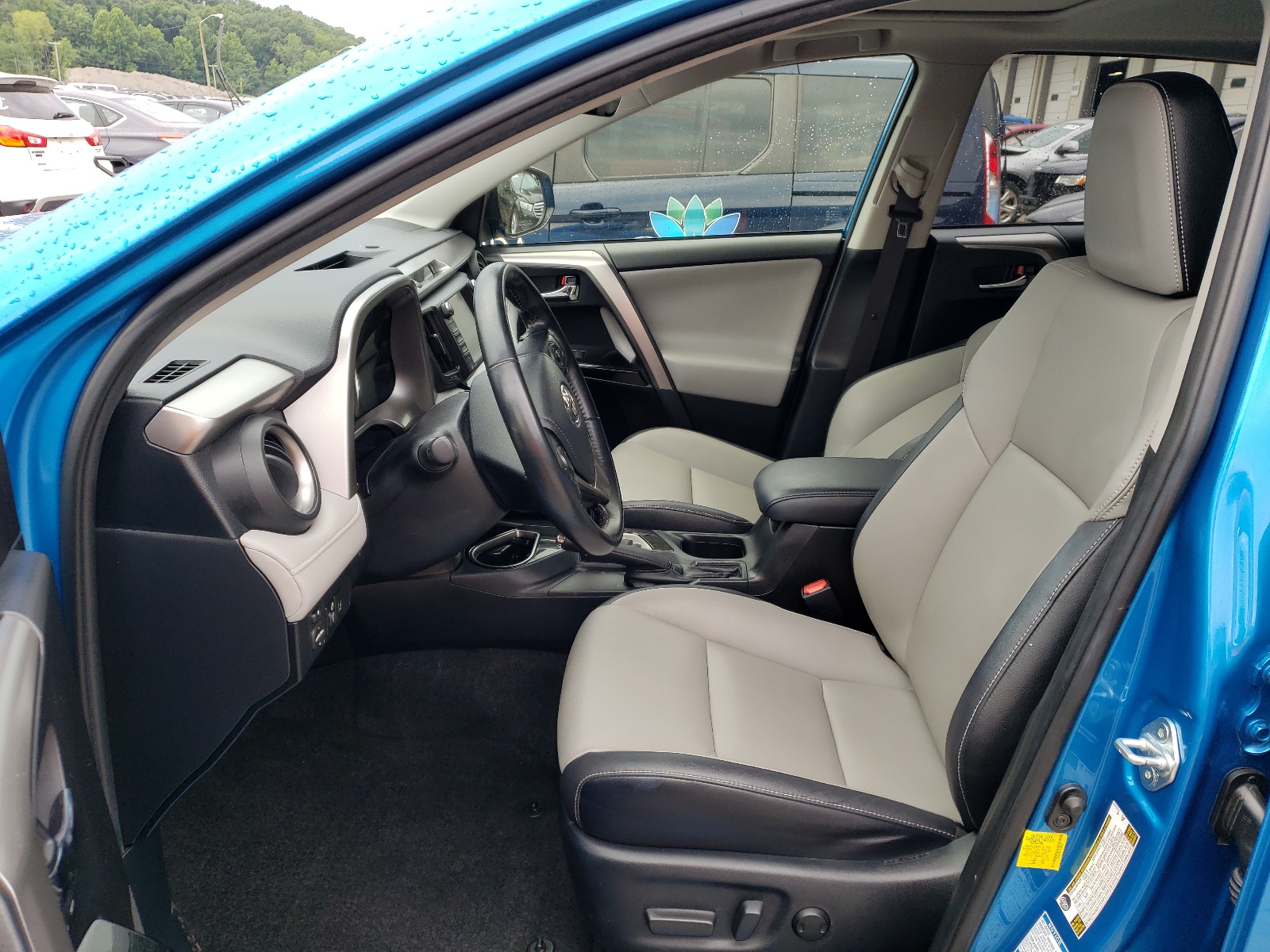 JTMDJREV1JD184155 2018 Toyota Rav4 Hv Limited