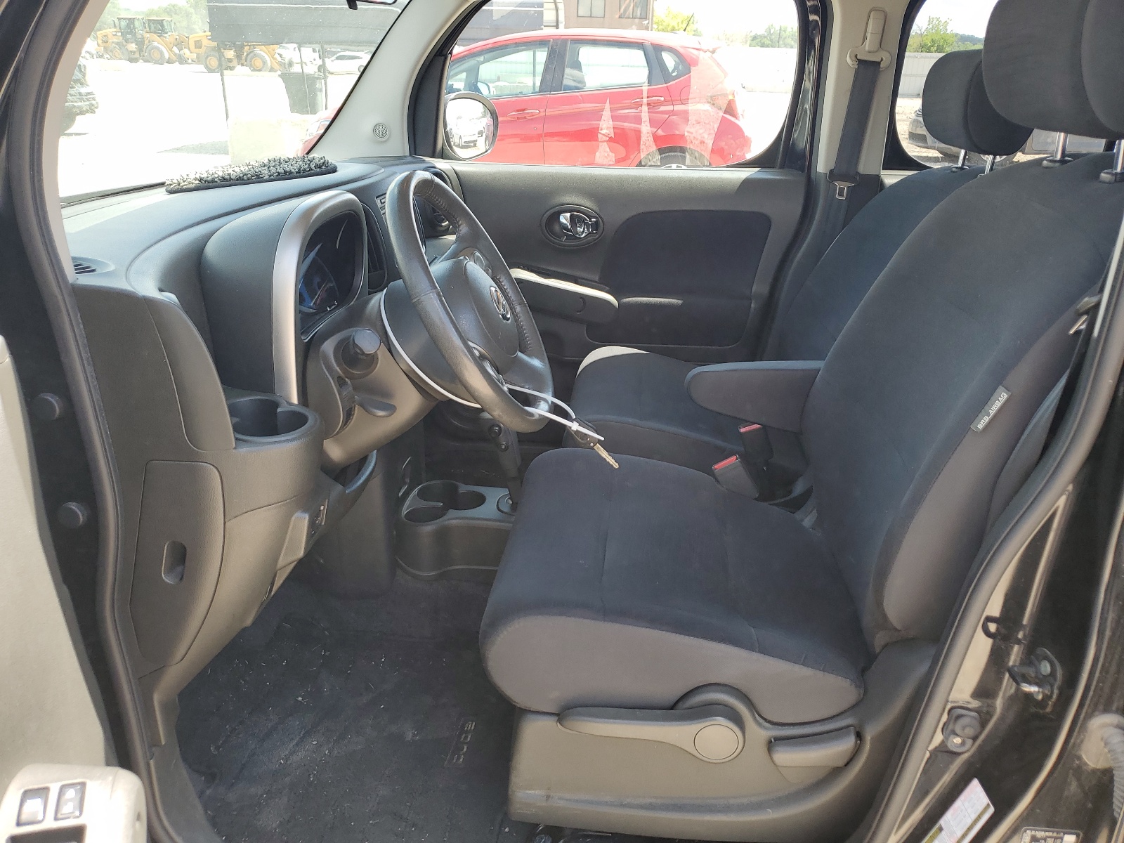 JN8AZ2KR1BT212347 2011 Nissan Cube Base