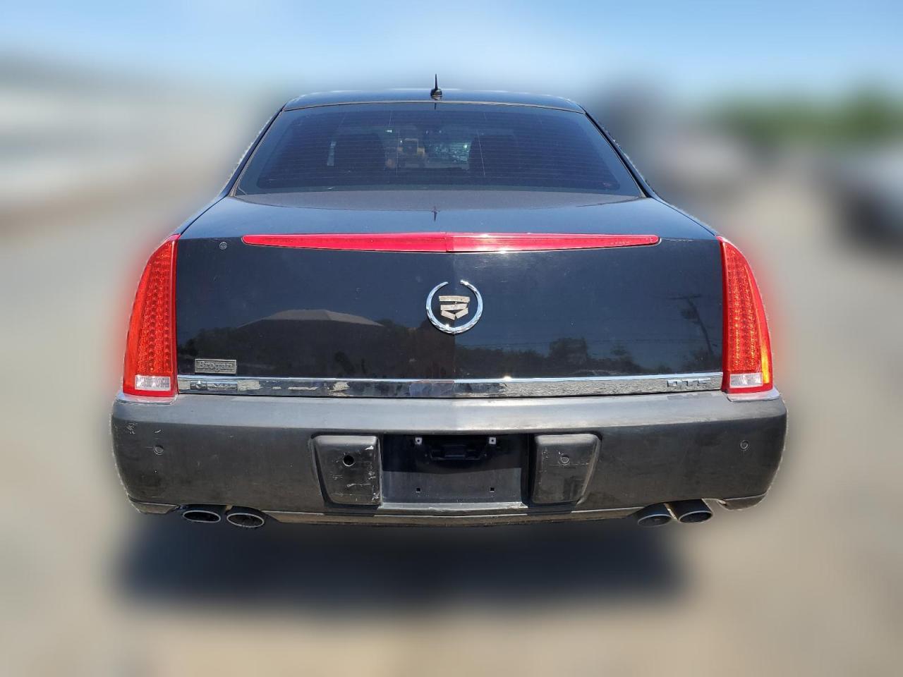 2008 Cadillac Dts VIN: 1G6KD57Y18U210457 Lot: 60133614