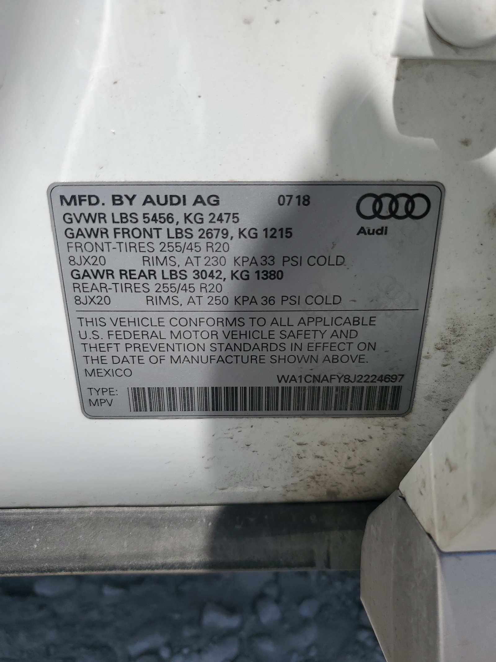 WA1CNAFY8J2224697 2018 Audi Q5 Prestige