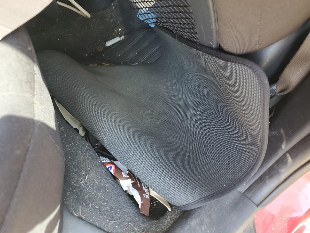 2010 Kia Soul + VIN: KNDJT2A26A7094949 Lot: 61163754