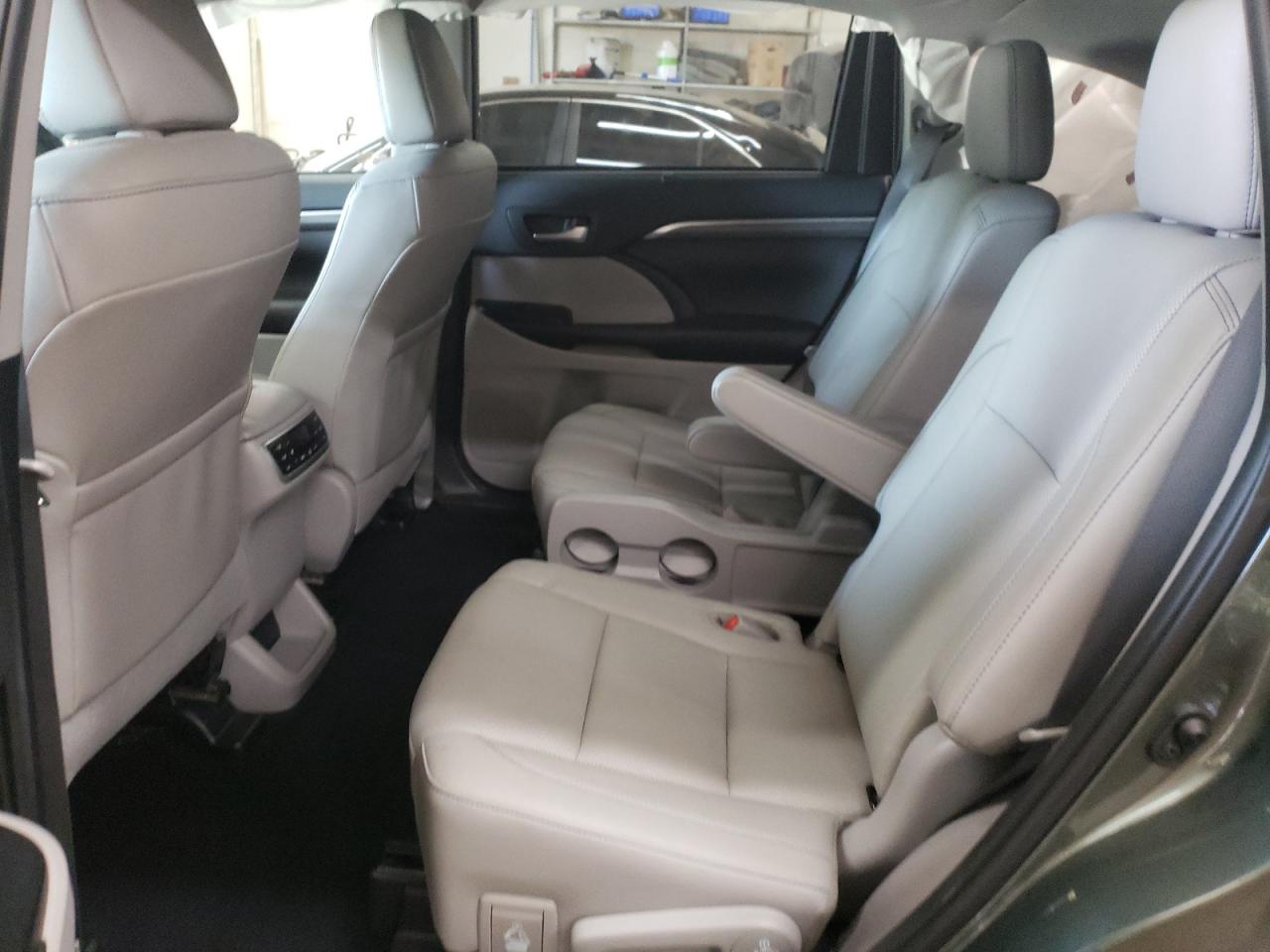 2019 Toyota Highlander Limited VIN: 5TDDZRFH8KS712507 Lot: 60974564