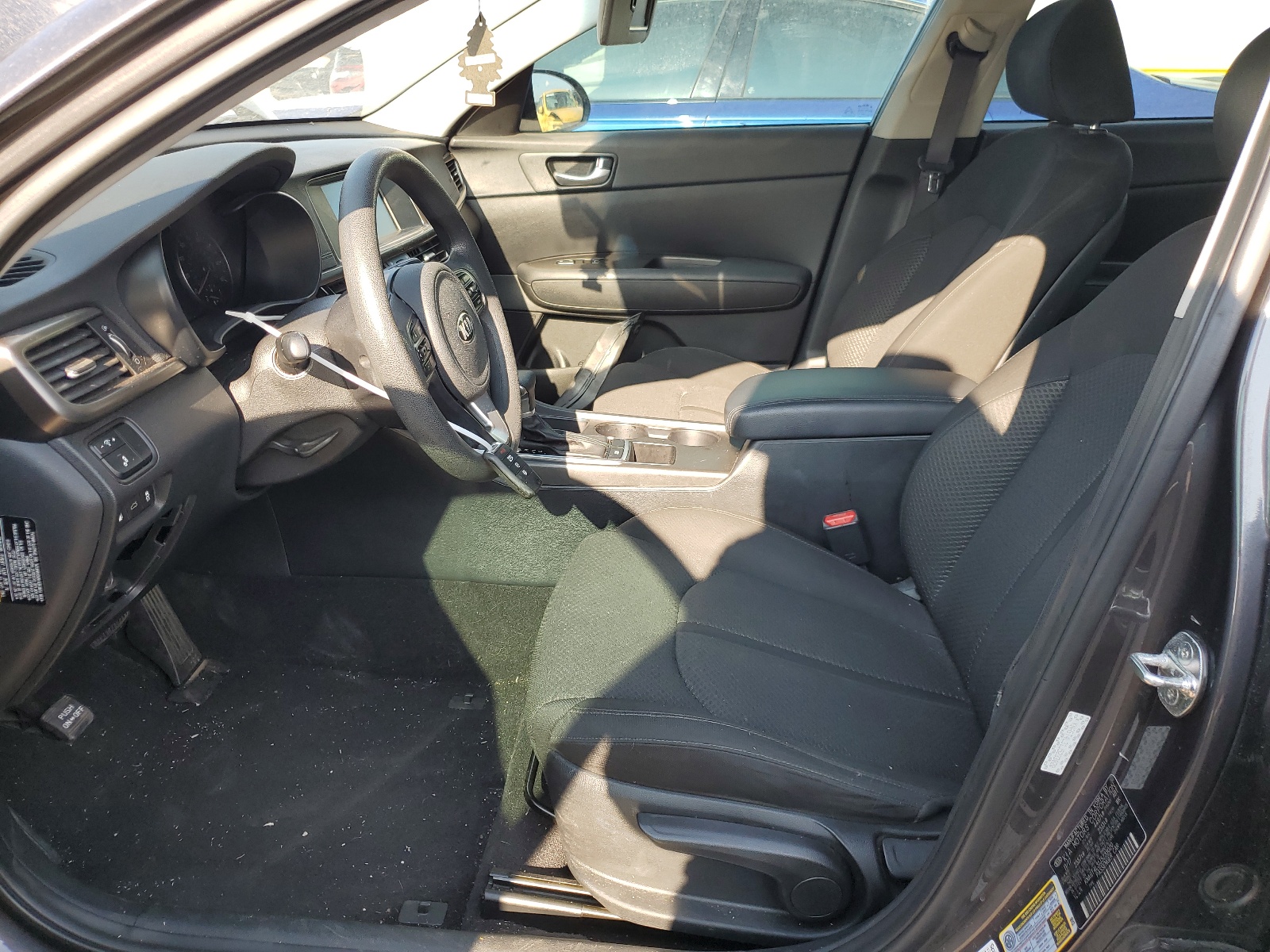 KNAGT4L31J5233020 2018 Kia Optima Lx