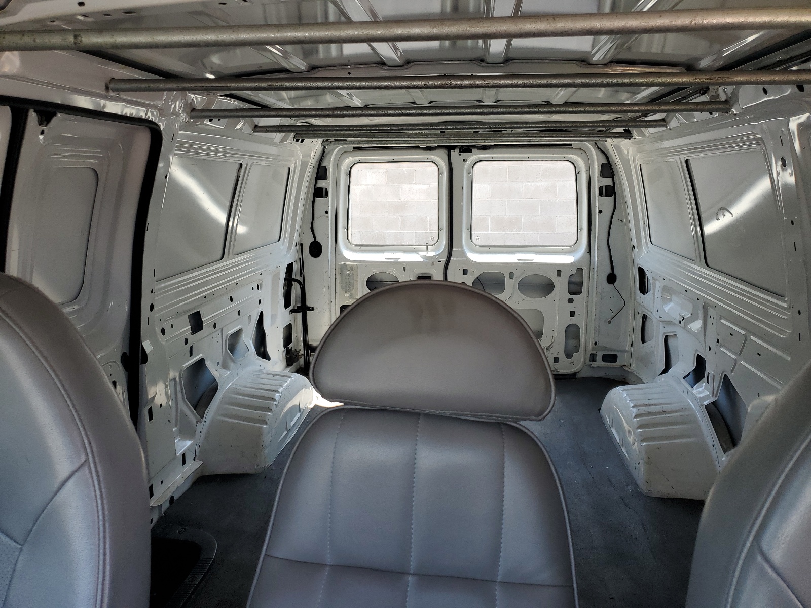 1FTNE14W98DA55725 2008 Ford Econoline E150 Van