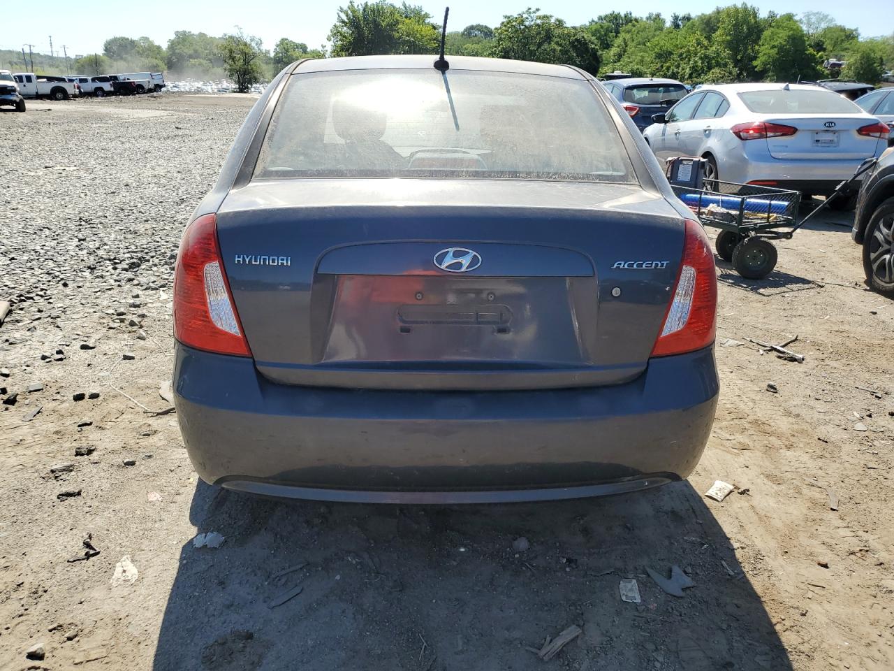 2009 Hyundai Accent - Image 6