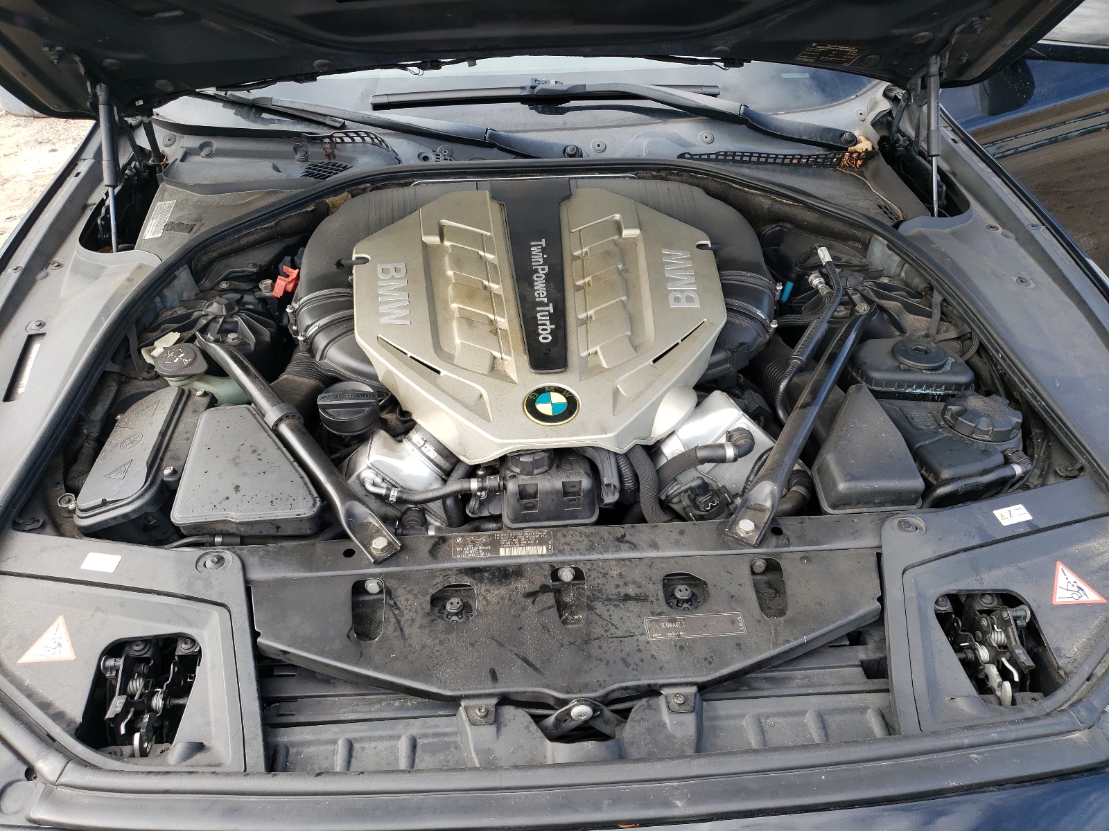 WBAFU9C50BC784771 2011 BMW 550 Xi