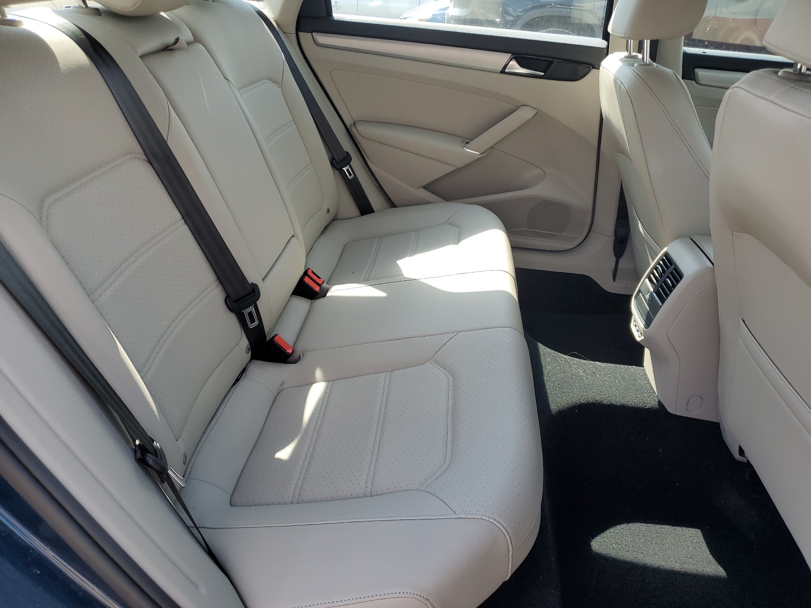 1VWSA7A33MC018694 2021 Volkswagen Passat Se