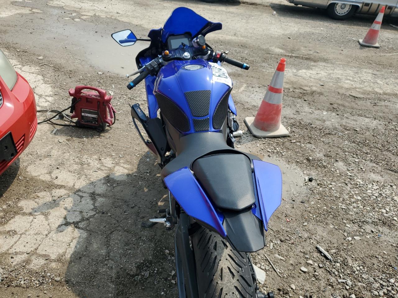 JYARM38E0NA003684 2022 Yamaha Yzfr7