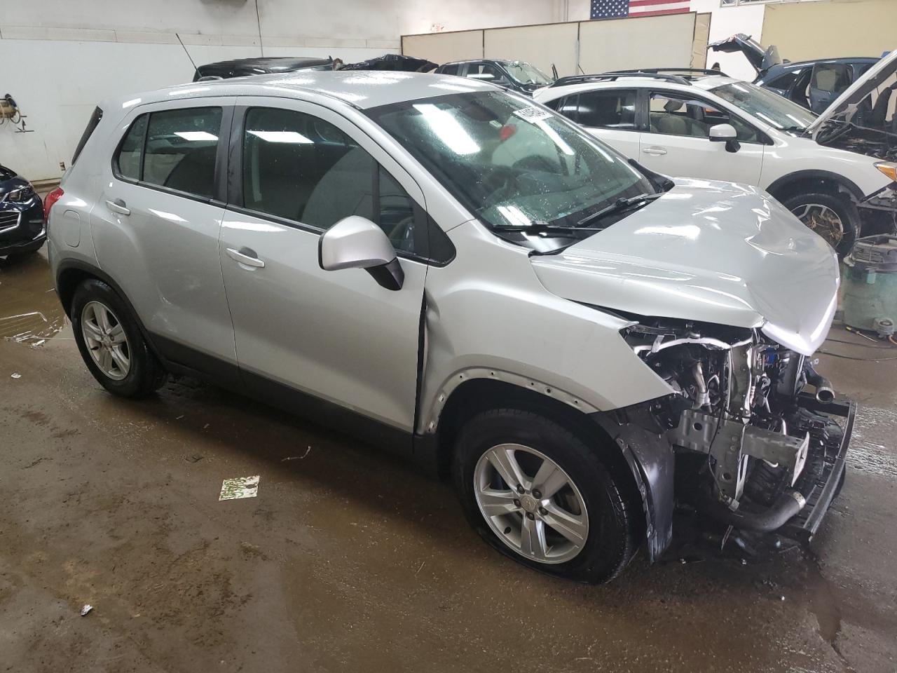 3GNCJKSB8LL134239 Chevrolet Trax LS 4