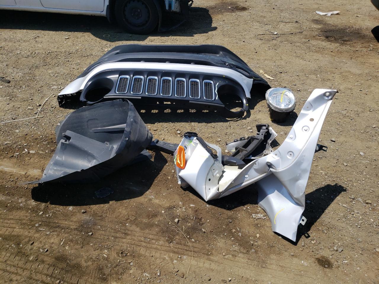 2018 Jeep Renegade Sport VIN: ZACCJBAB7JPJ47575 Lot: 63625774