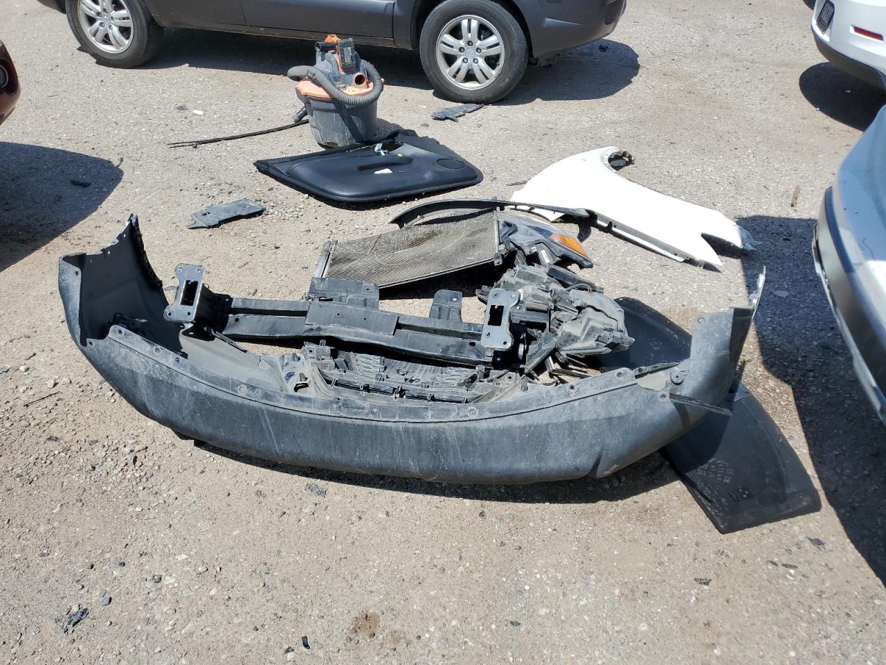 2017 Nissan Rogue S VIN: KNMAT2MVXHP617566 Lot: 63678924