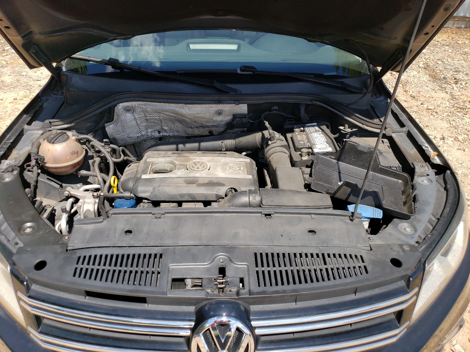 WVGAV7AX3FW554869 2015 Volkswagen Tiguan S