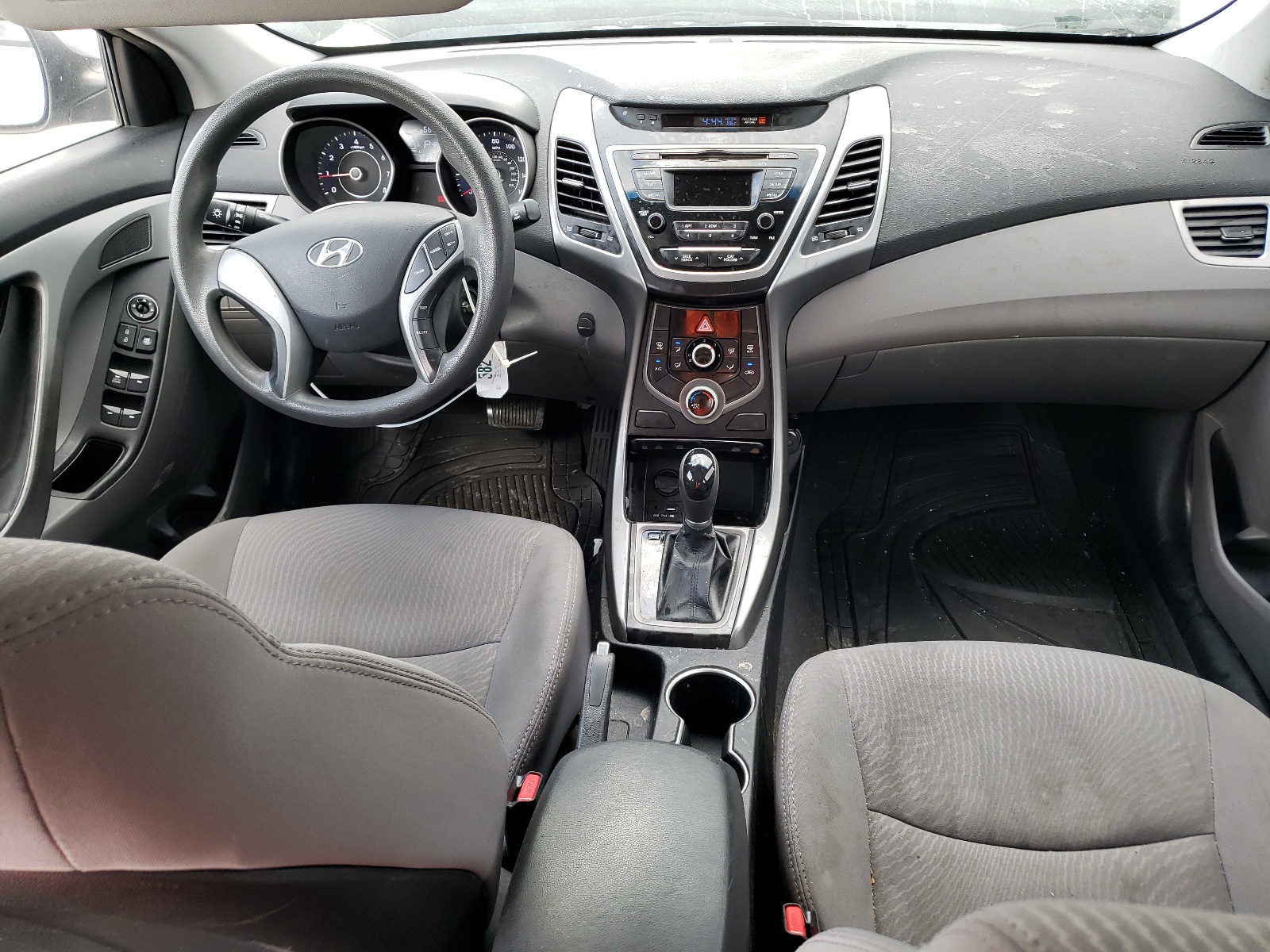 5NPDH4AE0GH690759 2016 Hyundai Elantra Se