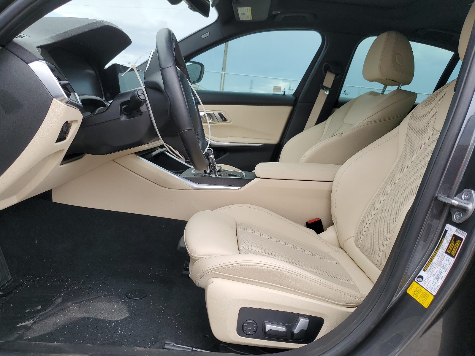 3MW5R1J04N8C48259 2022 BMW 330I