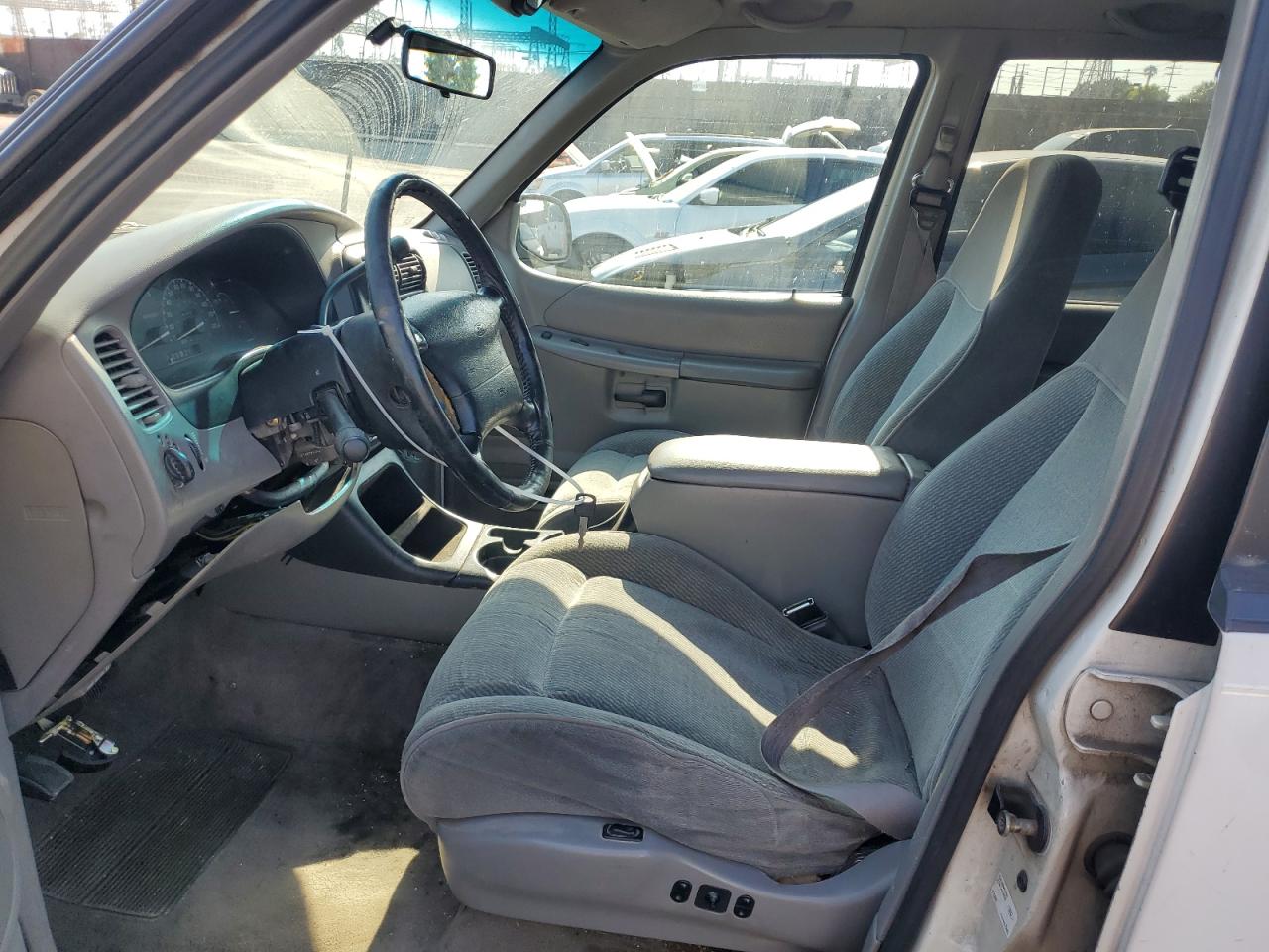 1997 Ford Explorer VIN: 1FMDU32E6VZC04073 Lot: 61413494