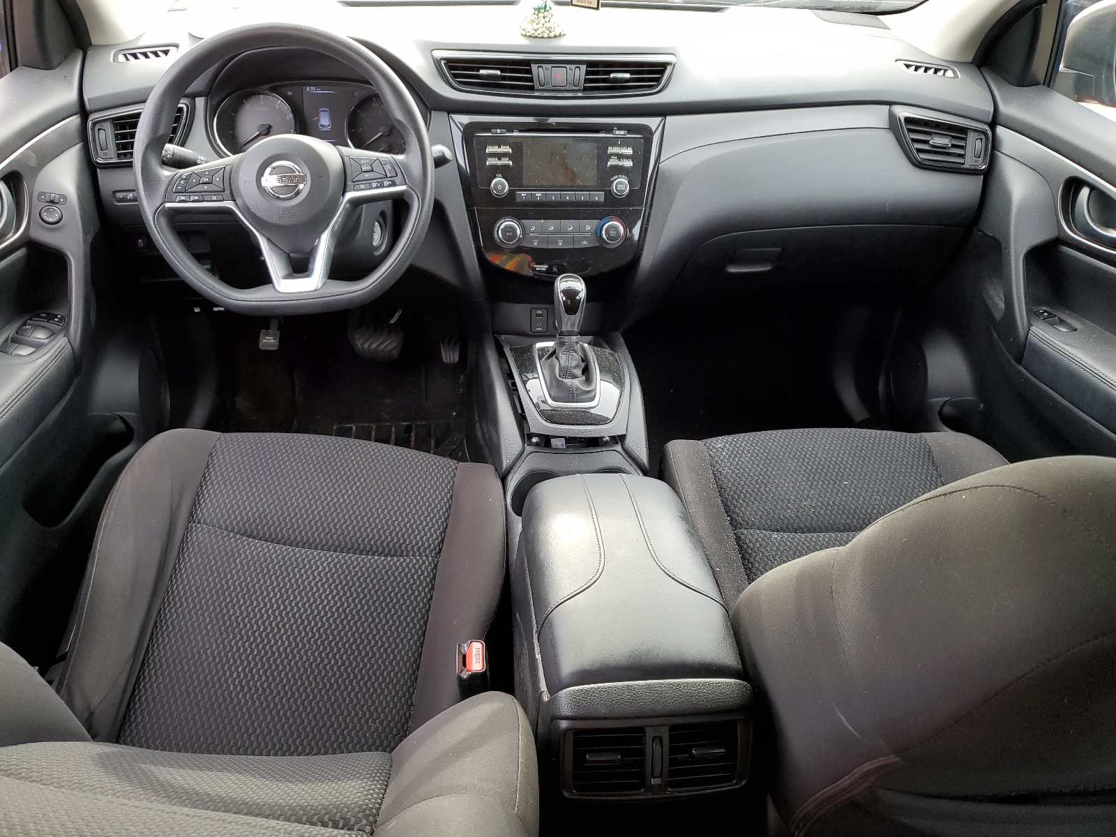 JN1BJ1CP7HW005518 2017 Nissan Rogue Sport S