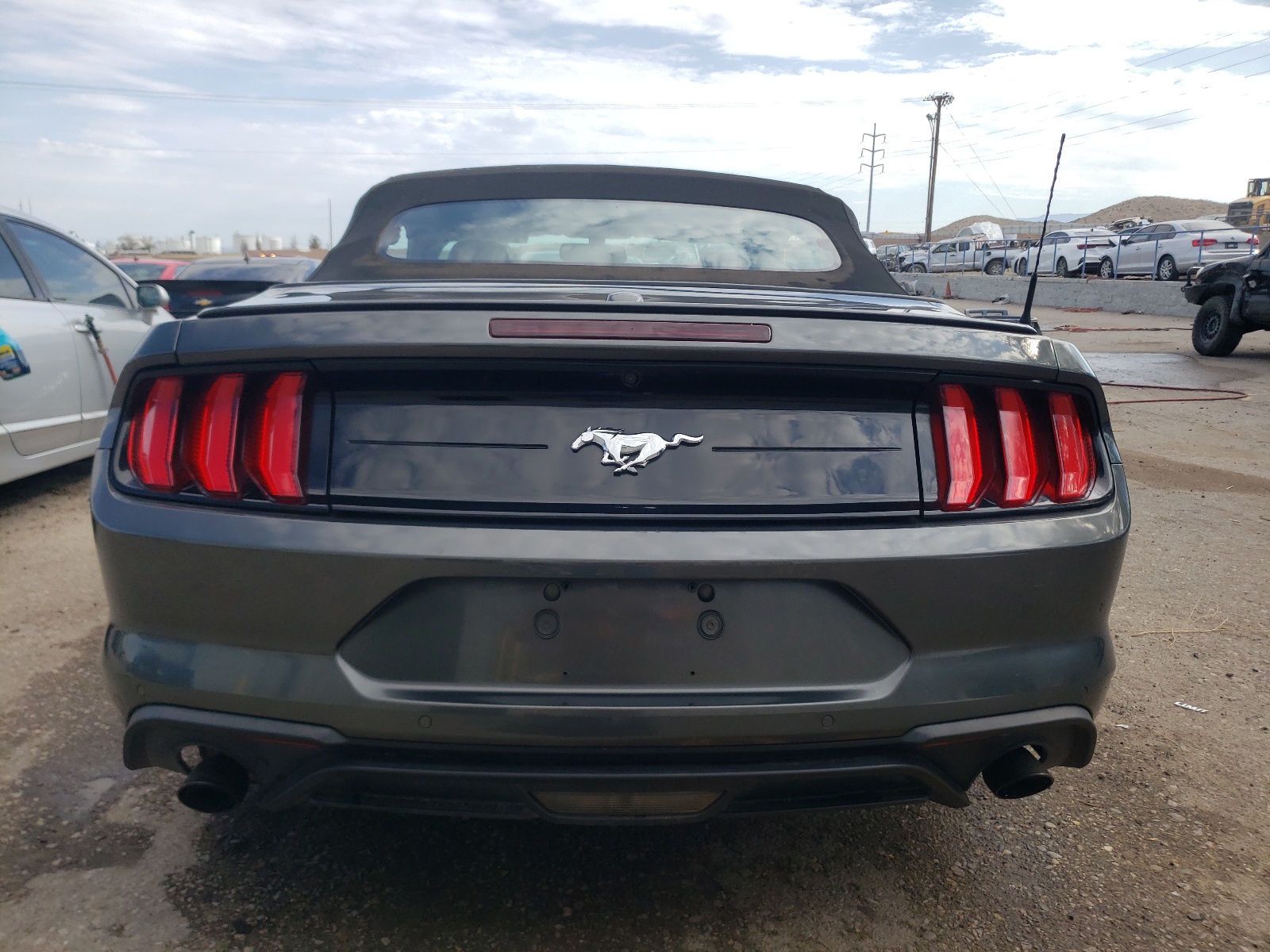 1FATP8UH7J5177436 2018 Ford Mustang