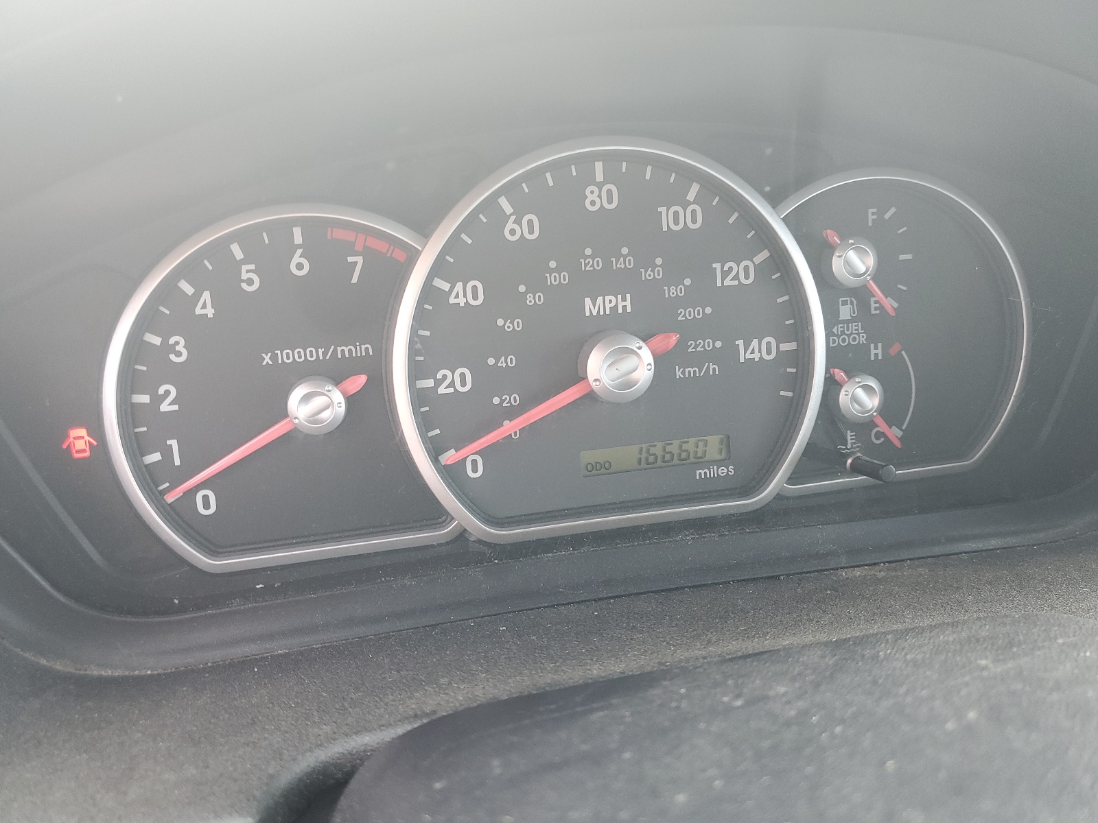 4A3AB36F14E091572 2004 Mitsubishi Galant Es Medium