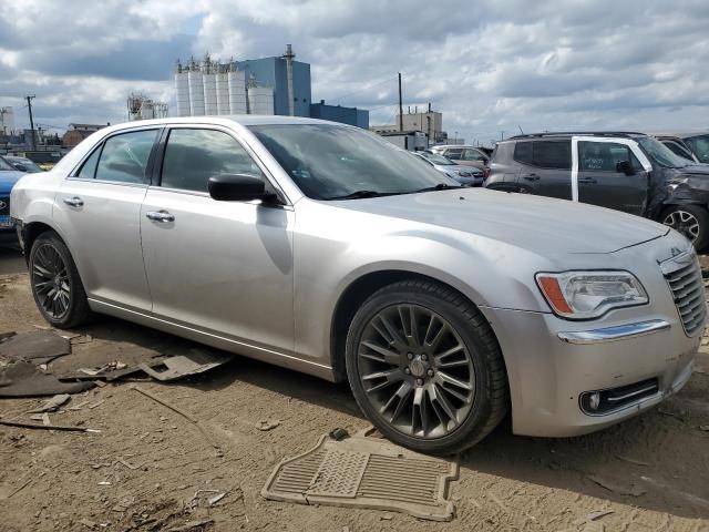  CHRYSLER 300 2012 Серебристый