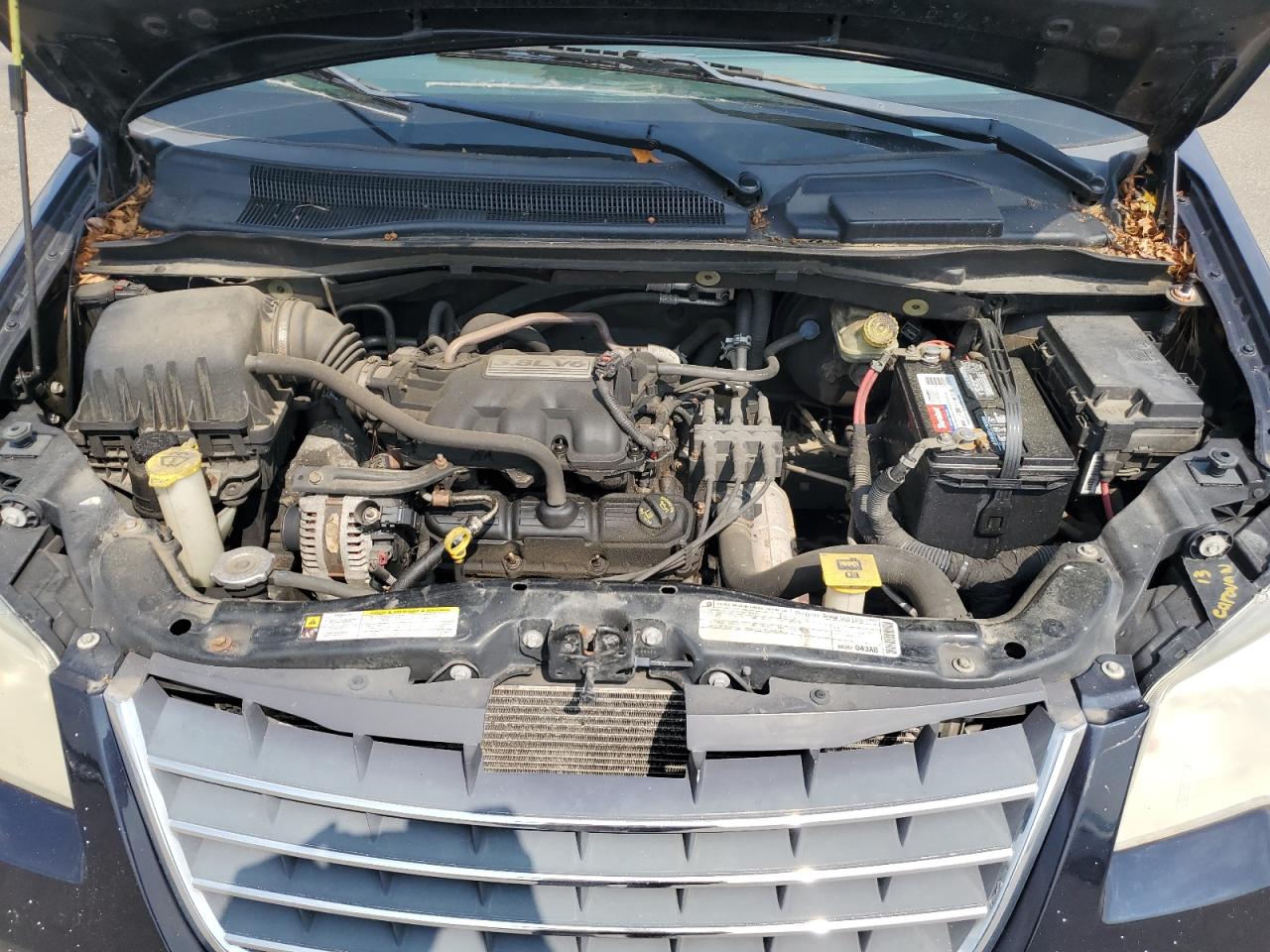 2010 Chrysler Town & Country Touring Plus VIN: 2A4RR8D14AR320664 Lot: 64826314