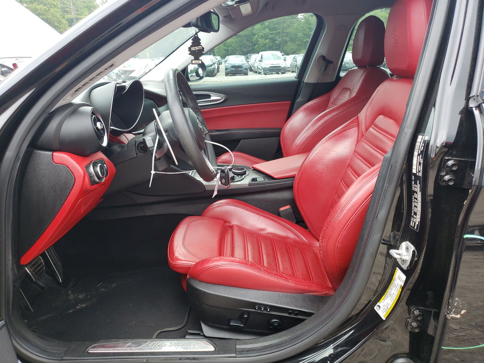 ZARFAEEN6H7535349 2017 Alfa Romeo Giulia Ti Q4