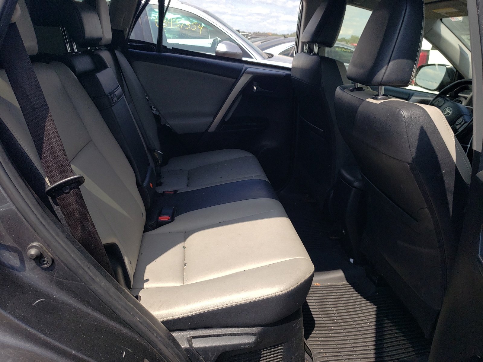 JTMDJREV9HD130306 2017 Toyota Rav4 Hv Limited