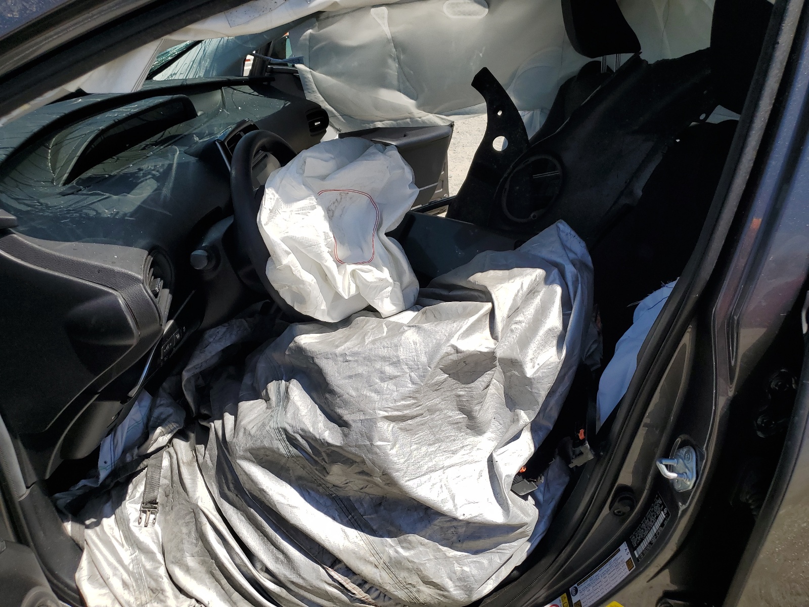 JTDKBRFU4J3080064 2018 Toyota Prius