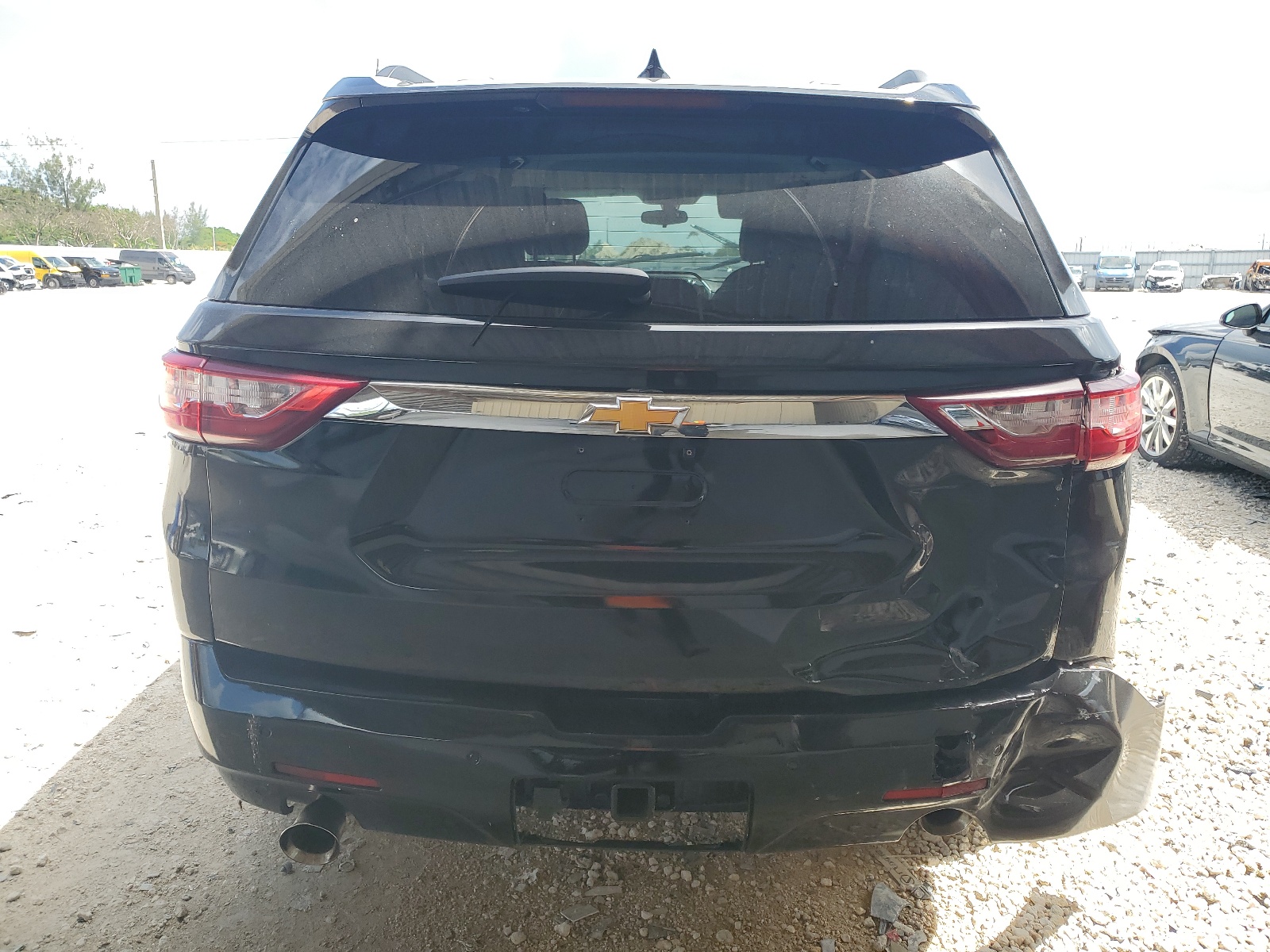 2019 Chevrolet Traverse Lt vin: 1GNERGKW6KJ210192