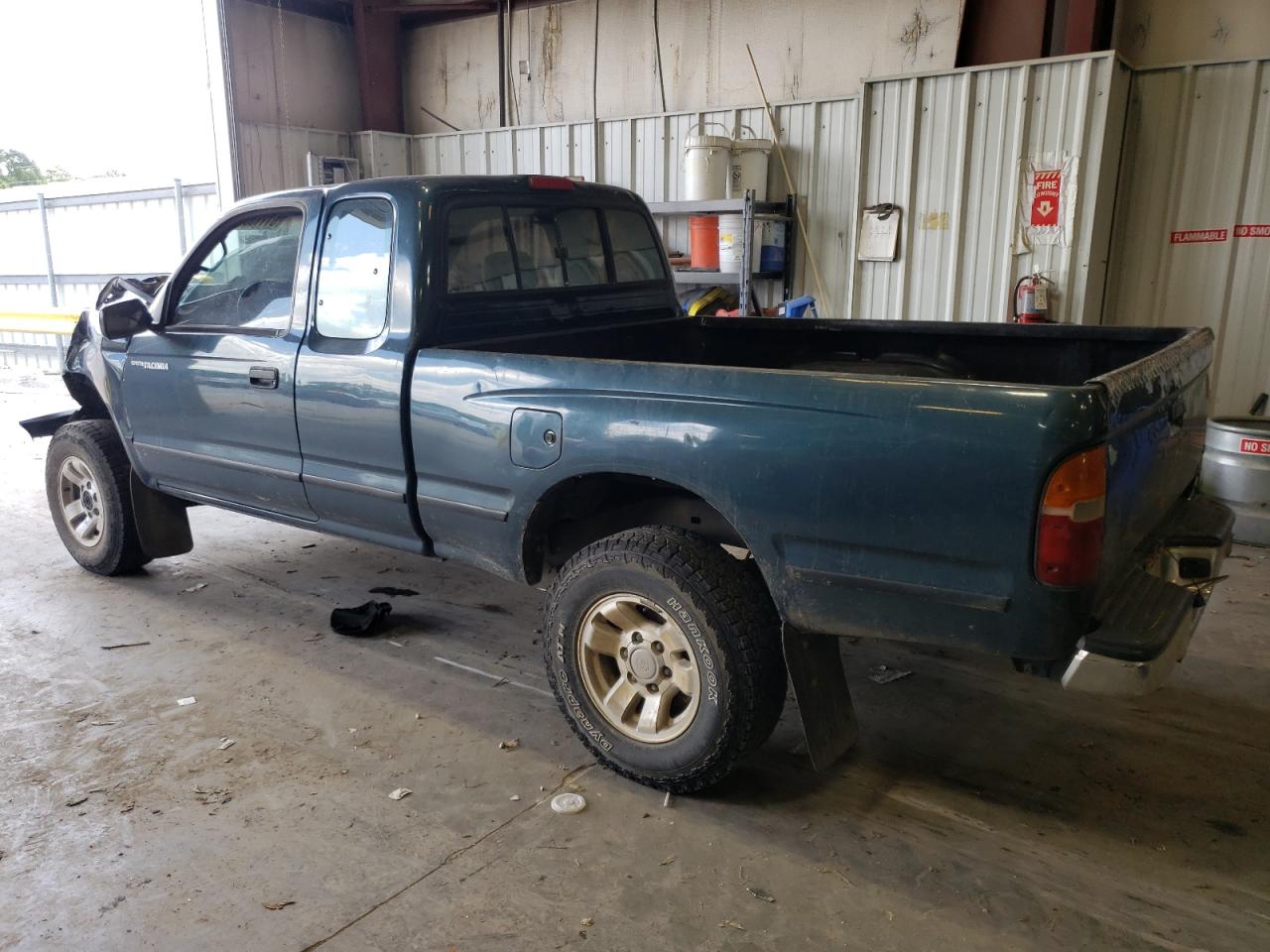 1997 Toyota Tacoma Xtracab VIN: 4TAWM72N2VZ220626 Lot: 61113354