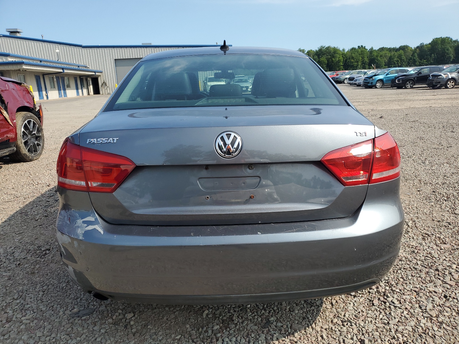 2014 Volkswagen Passat S vin: 1VWAT7A33EC062878