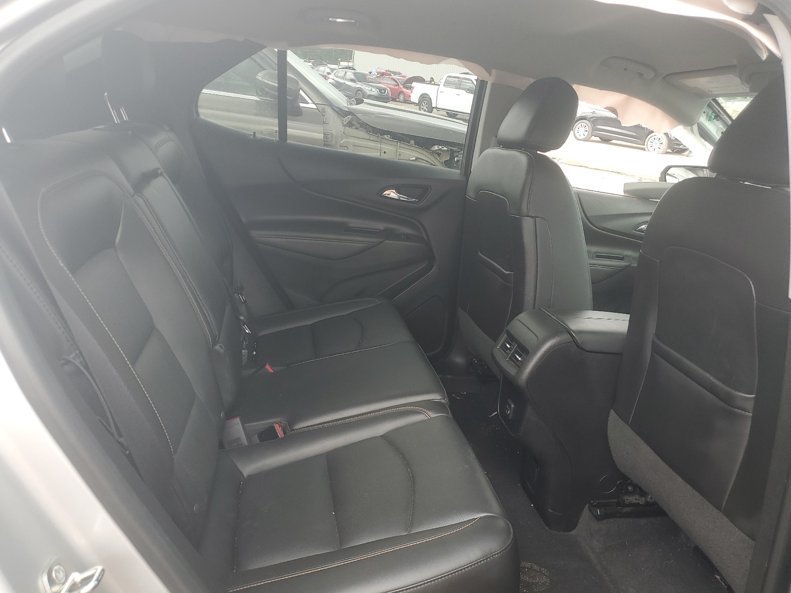 2GNAXYEX9K6239102 2019 Chevrolet Equinox Premier