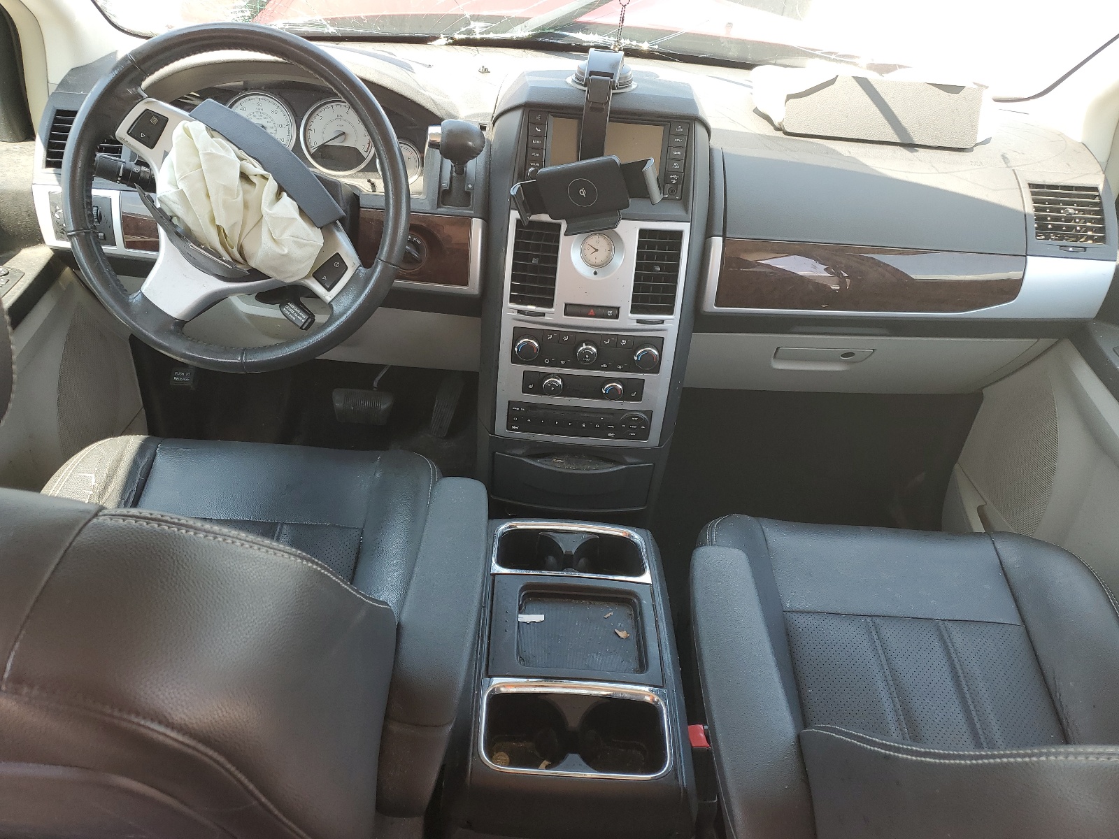 2A4RR8D10AR427534 2010 Chrysler Town & Country Touring Plus