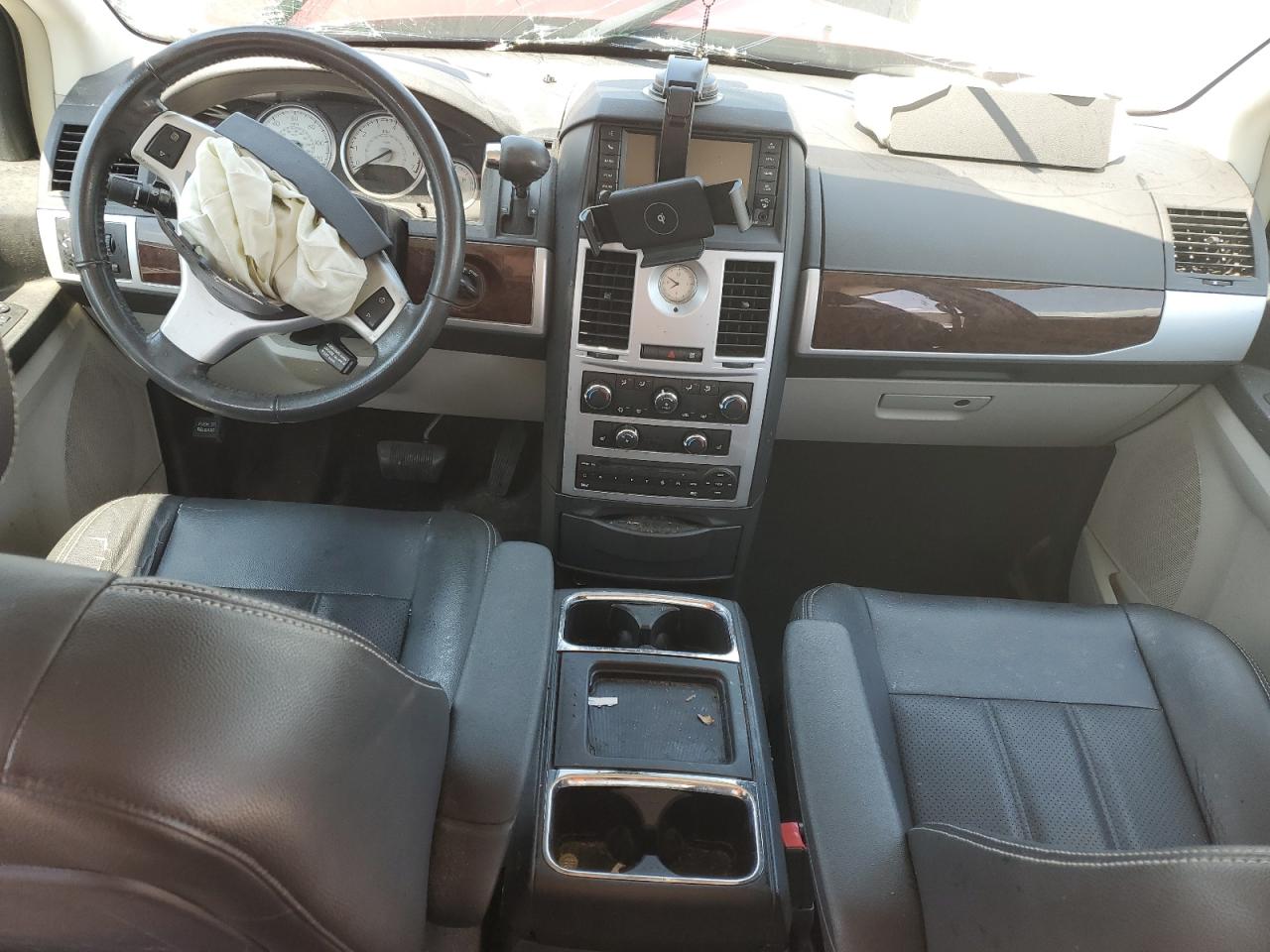 2010 Chrysler Town & Country Touring Plus VIN: 2A4RR8D10AR427534 Lot: 63505604