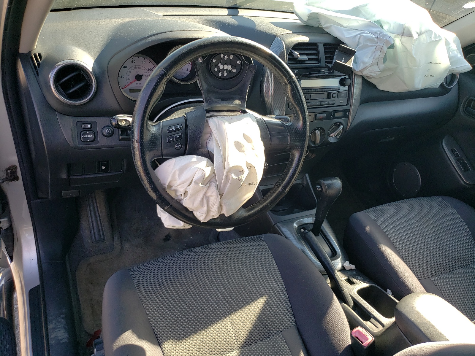 JTEHD20V940010655 2004 Toyota Rav4