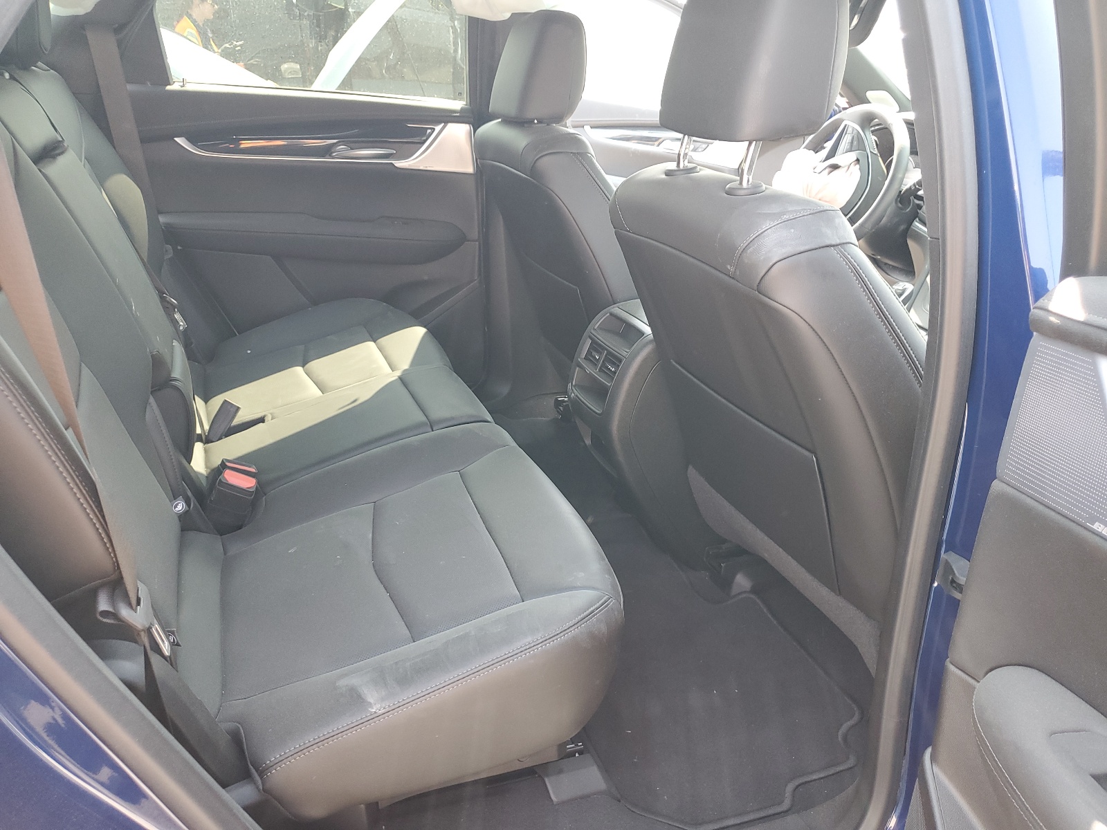 1GYKNCR40RZ756562 2024 Cadillac Xt5 Premium Luxury