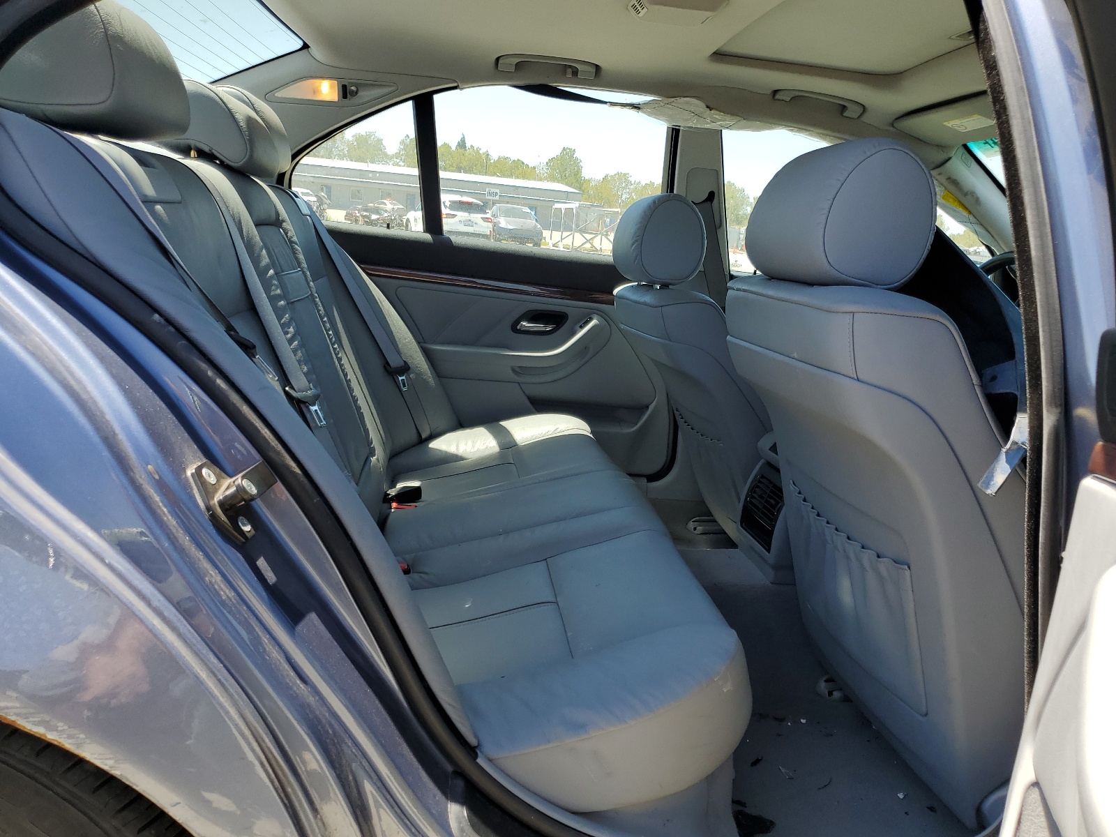 WBADT53491CE91575 2001 BMW 530 I