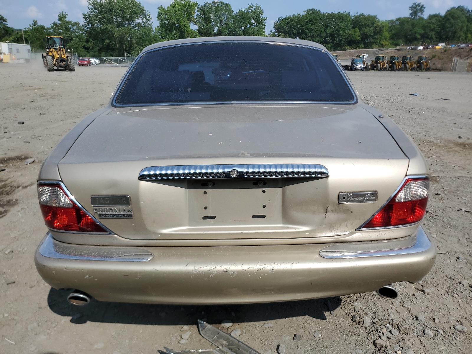 SAJKX6244WC844915 1998 Jaguar Vandenplas