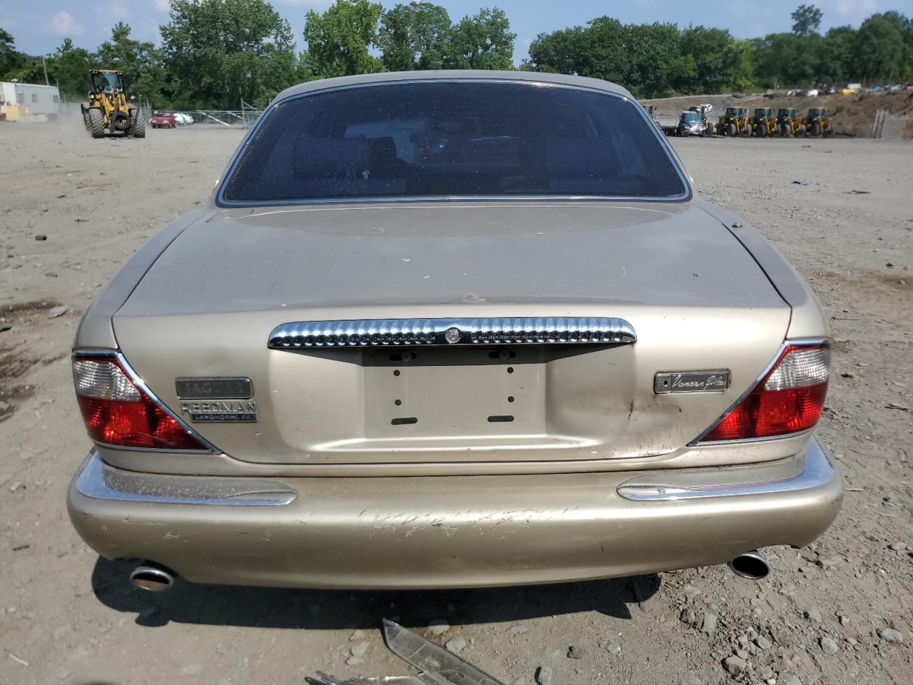 1998 Jaguar Vandenplas VIN: SAJKX6244WC844915 Lot: 65195504